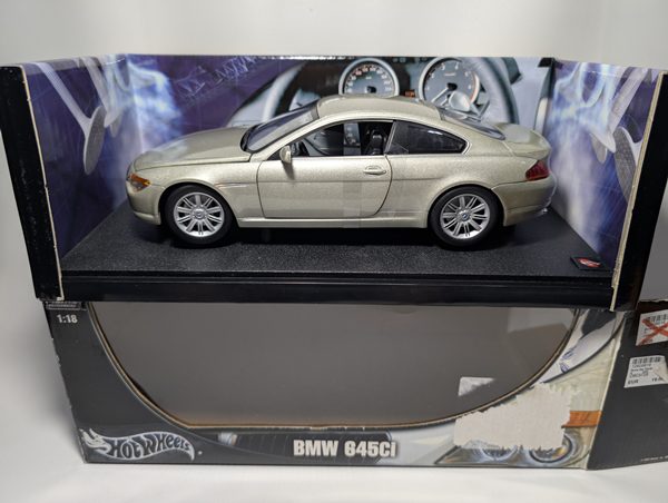 Macheta Hot Wheels 1:18, BMW 645Ci