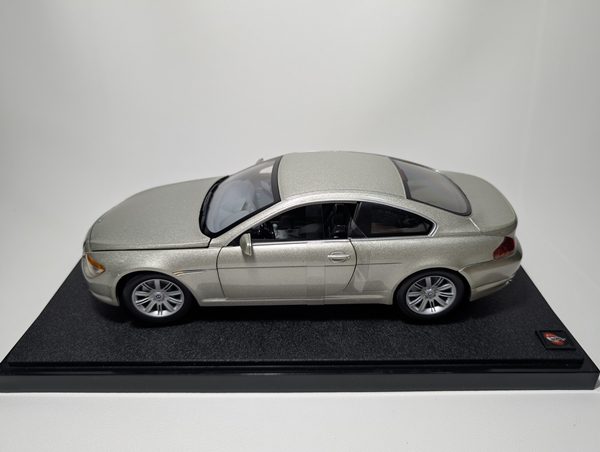 Macheta Hot Wheels 1:18, BMW 645Ci - imagine 2