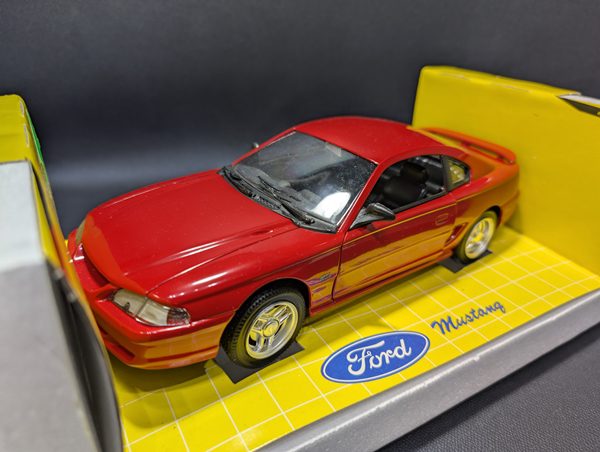 Macheta Jouef 1:18, Ford Mustang GT - imagine 5