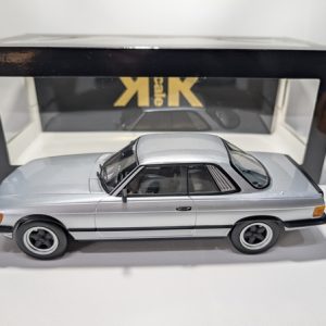 Macheta KK Scale 1:18, 1985 Mercedes-Benz 500 SLC 6.0 AMG C107