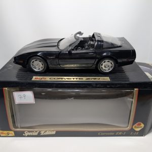 Macheta Maisto 1:18, 1992 Corvette ZR1