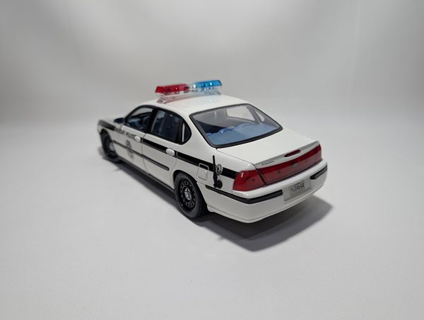 Macheta Maisto 1:18, Chevrolet Impala Military Police - imagine 9