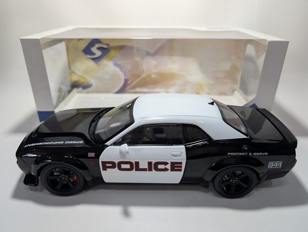 Macheta Solido 1:18, 2023 Dodge Challanger Demon (Highway Police)